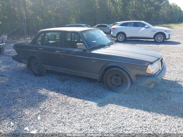  Salvage Volvo 240