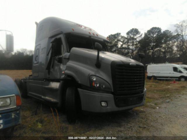  Salvage Freightliner Cascadia 125