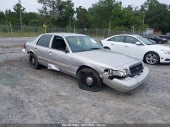  Salvage Ford Crown Victoria