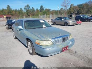  Salvage Lincoln Towncar