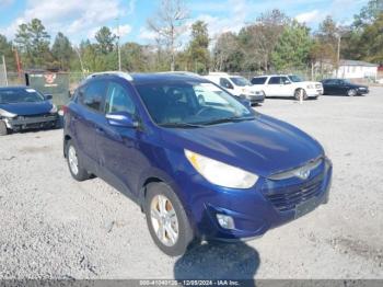  Salvage Hyundai TUCSON