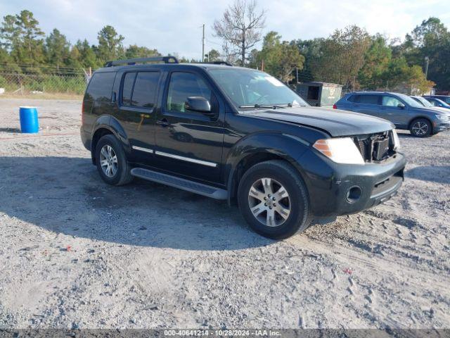  Salvage Nissan Pathfinder