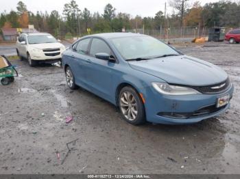  Salvage Chrysler 200