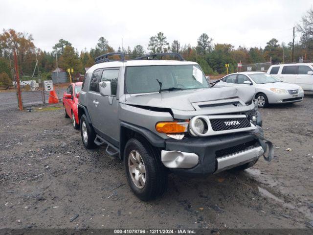  Salvage Toyota FJ Cruiser