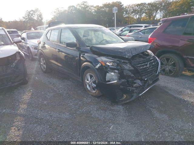  Salvage Nissan Kicks