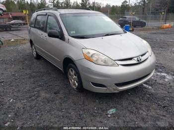  Salvage Toyota Sienna