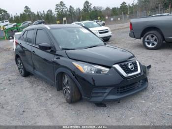  Salvage Nissan Kicks