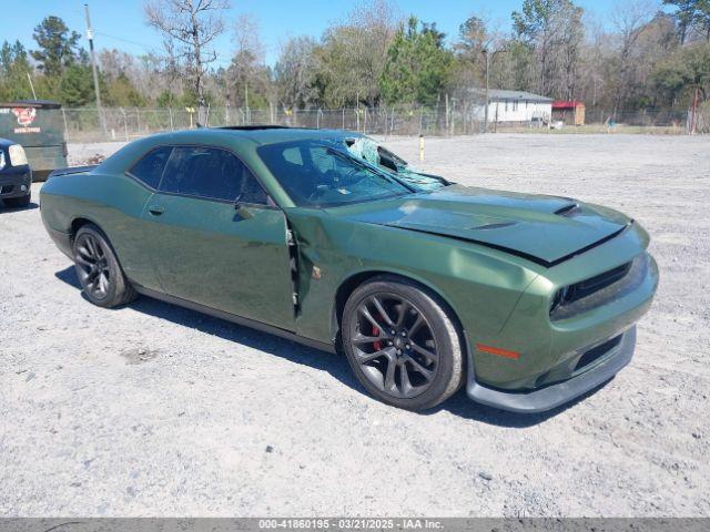  Salvage Dodge Challenger