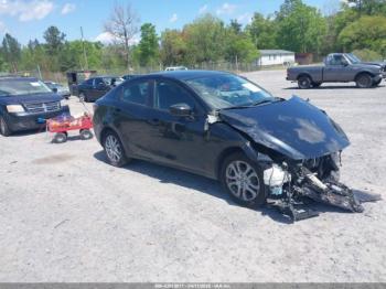  Salvage Toyota Yaris