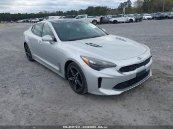  Salvage Kia Stinger