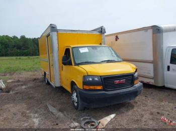  Salvage General Motors Savana Cutaway