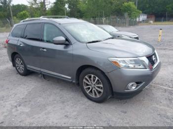  Salvage Nissan Pathfinder
