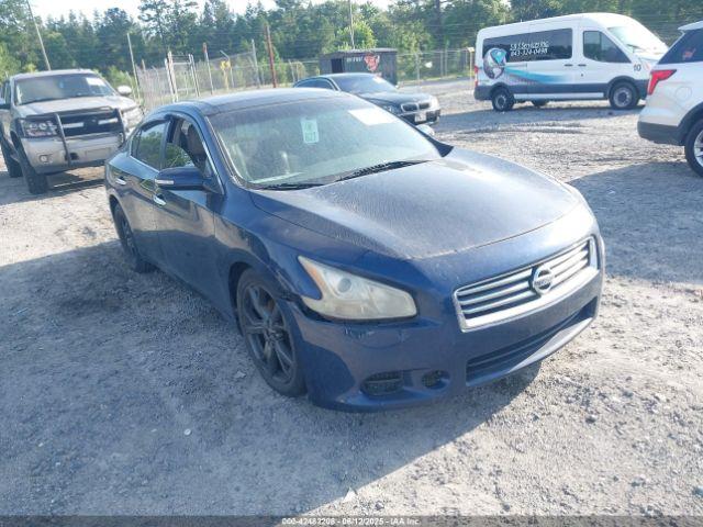  Salvage Nissan Maxima