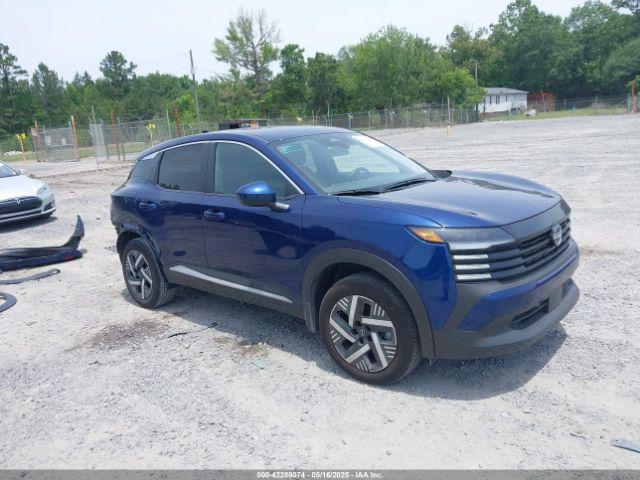  Salvage Nissan Kicks
