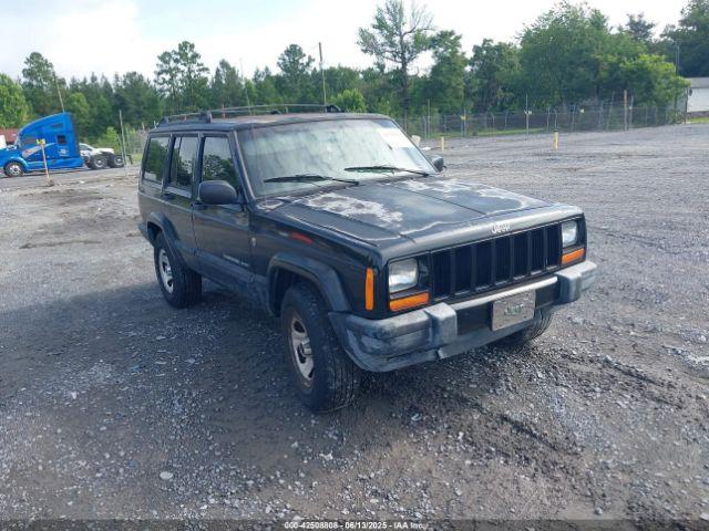  Salvage Jeep Cherokee