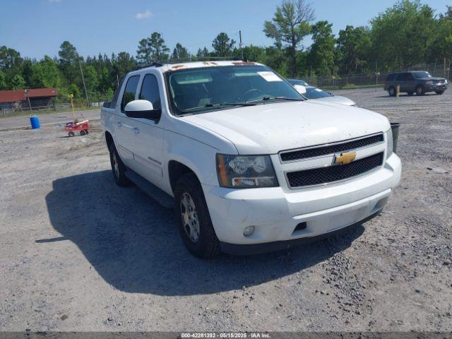  Salvage Chevrolet Avalanche 1500