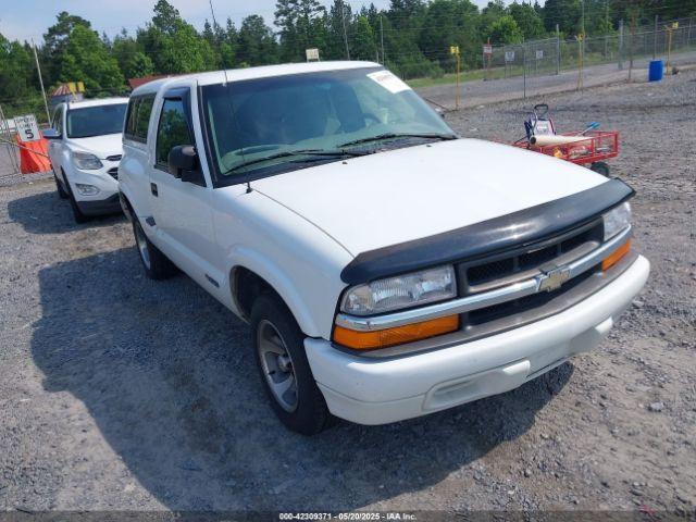  Salvage Chevrolet S-10