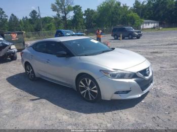 Salvage Nissan Maxima