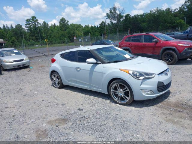  Salvage Hyundai VELOSTER
