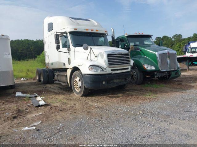  Salvage Freightliner Columbia