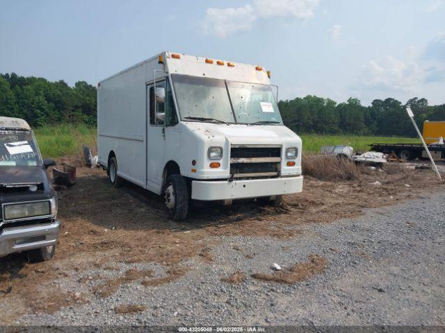  Salvage Freightliner Chassis