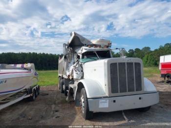  Salvage Peterbilt 389