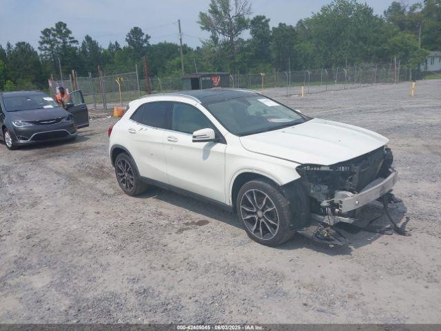  Salvage Mercedes-Benz GLA