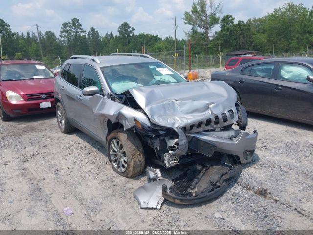  Salvage Jeep Cherokee
