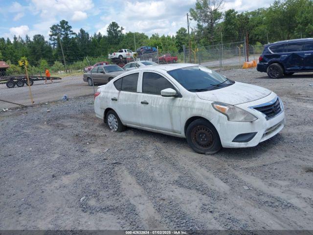  Salvage Nissan Versa