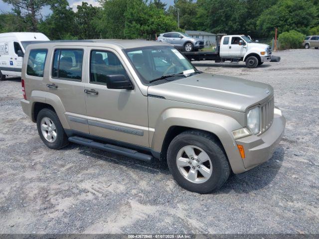  Salvage Jeep Liberty