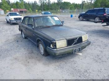  Salvage Volvo 240