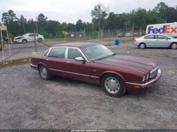  Salvage Jaguar Xj8