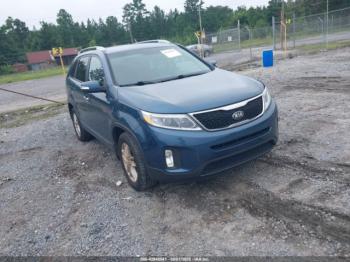  Salvage Kia Sorento