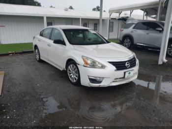  Salvage Nissan Altima