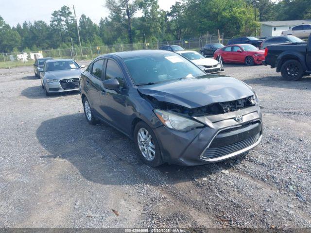  Salvage Toyota Yaris