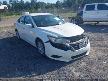  Salvage Nissan Altima