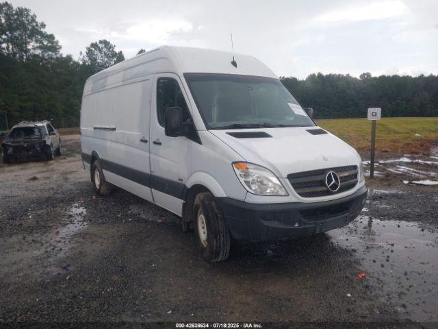  Salvage Mercedes-Benz Sprinter 2500