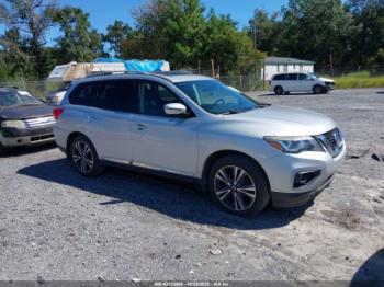  Salvage Nissan Pathfinder
