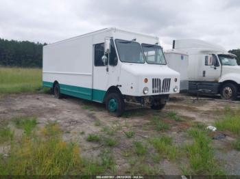  Salvage Workhorse Custom Cha Commercial Chassis