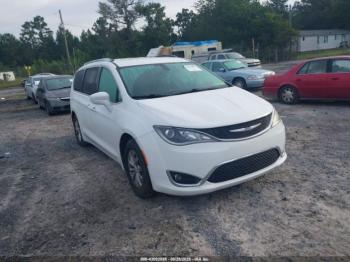  Salvage Chrysler Pacifica