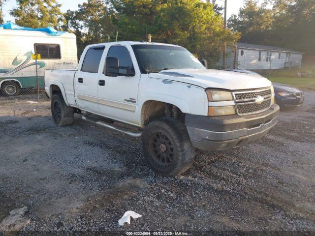  Salvage Chevrolet Silverado 2500