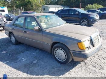  Salvage Mercedes-Benz 300