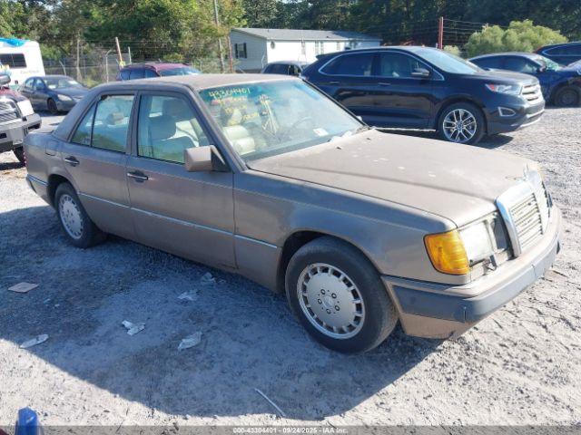  Salvage Mercedes-Benz 300