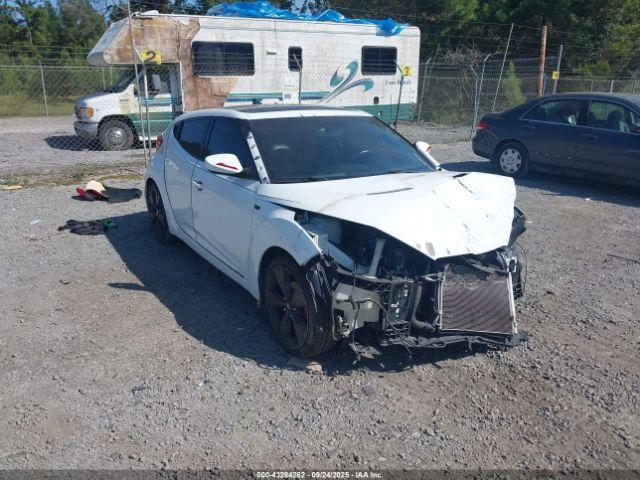  Salvage Hyundai VELOSTER