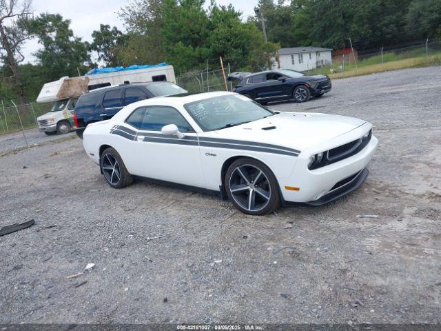  Salvage Dodge Challenger