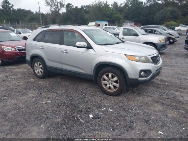  Salvage Kia Sorento