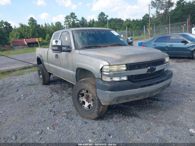  Salvage Chevrolet Silverado 2500