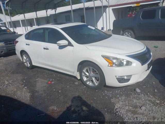  Salvage Nissan Altima