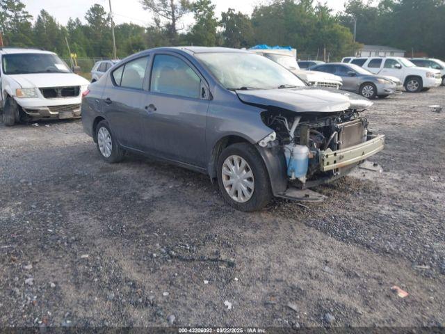  Salvage Nissan Versa