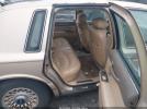 Lincoln Towncar Executive Image 8